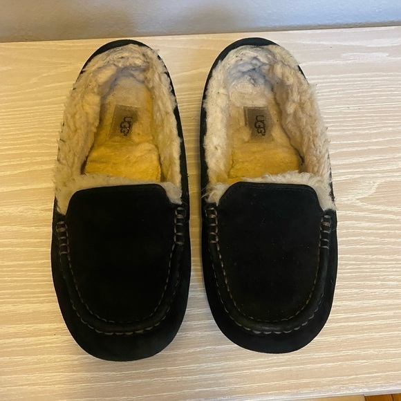 UGG Men’s Navy Ascot Sheepskin Suede Slippers Size 7 - Picture 3 of 8